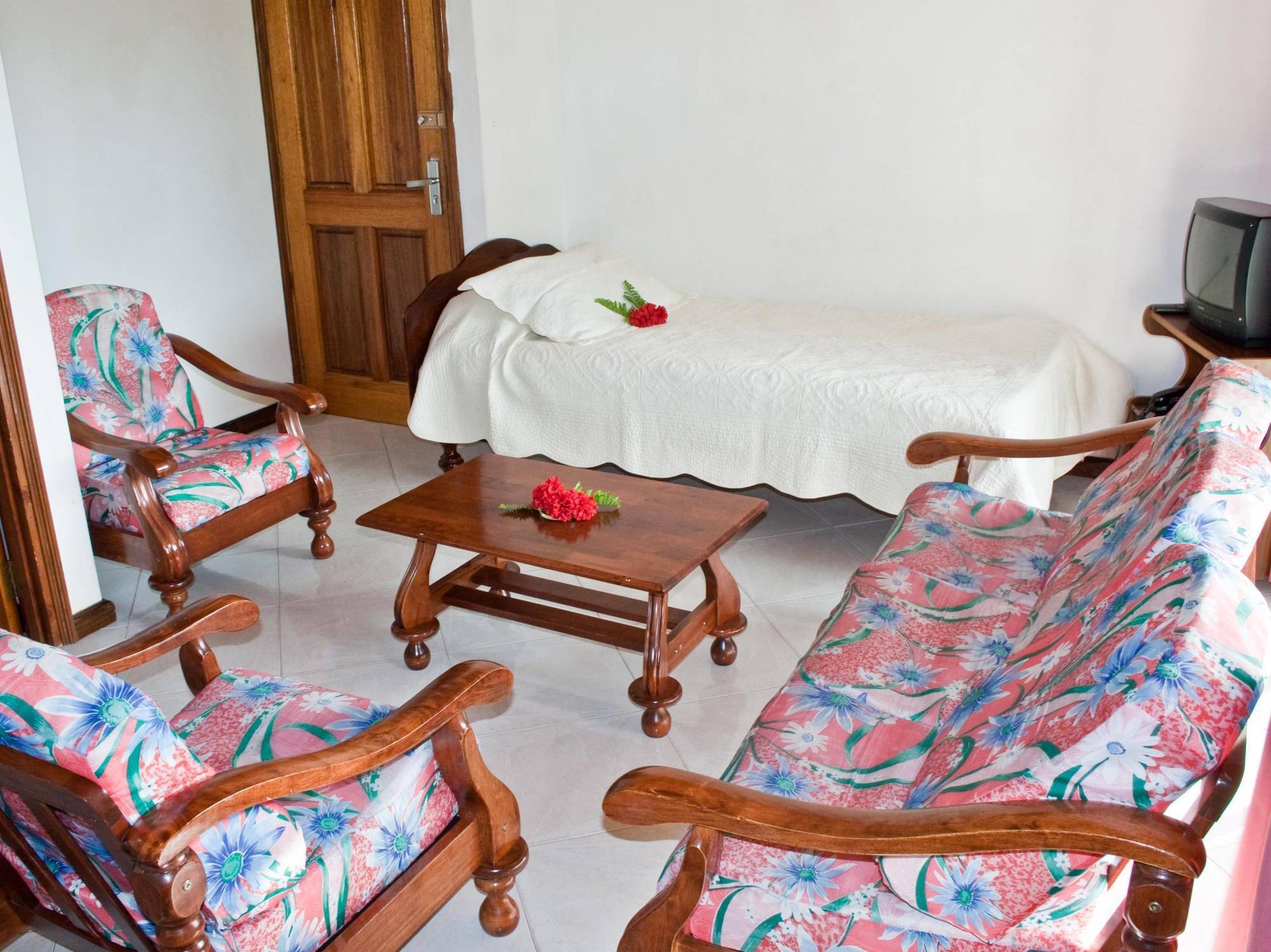Villa De Roses Beau Vallon  Exterior photo